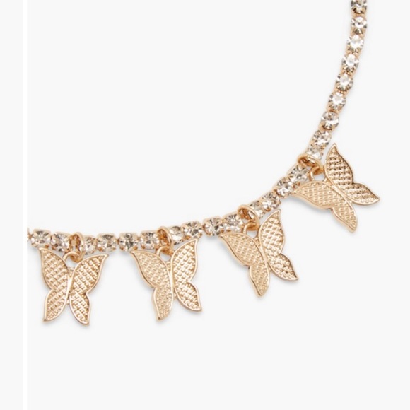 New butterfly necklace - Picture 3 of 4